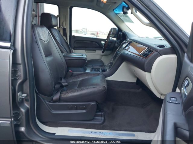 1GYS4DEF0ER242995 Cadillac Escalade Platinum