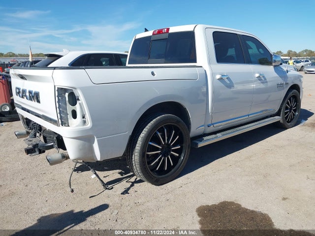 RAM 1500 Limited  4x2 5'7 Box 2017 1C6RR6PT6HS550312 Image 4