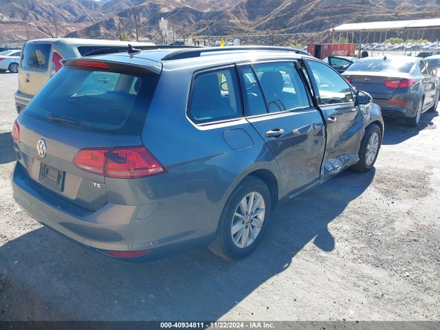 3VWC17AU7GM513657 Volkswagen Golf Sportwagen Tsi S 4-door