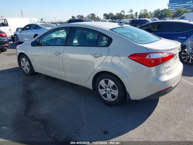 KNAFK4A68F5392667 KIA FORTE LX