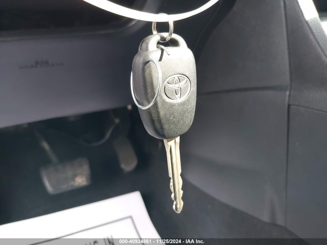 Toyota COROLLA LE 2017 5YFBURHEXHP687538 Image 11