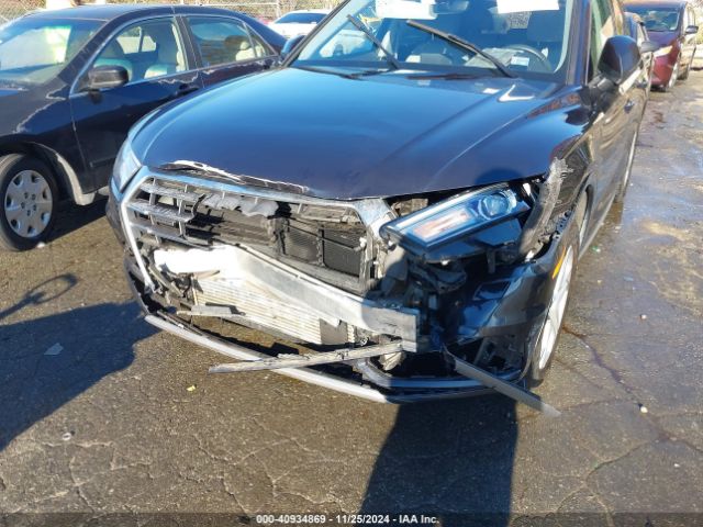 WA1ANAFY8J2038021 Audi Q5 2.0t Premium/2.0t Tech Premium