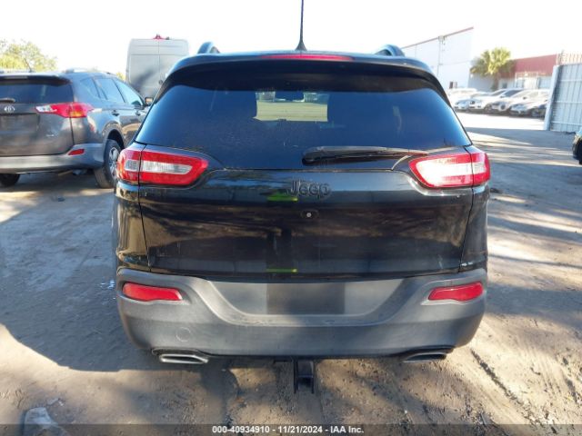 1C4PJLCSXGW233370 Jeep Cherokee Altitude