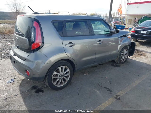 KIA SOUL + 2019 KNDJP3A5XK7664912 Image 4