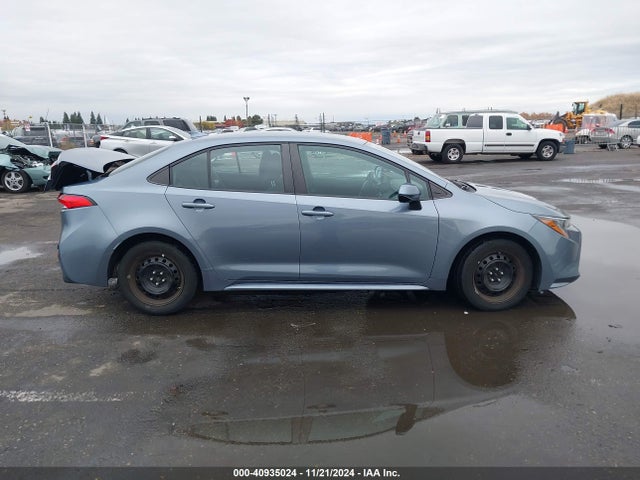 Toyota COROLLA LE 2022 5YFEPMAE6NP279874 Image 13