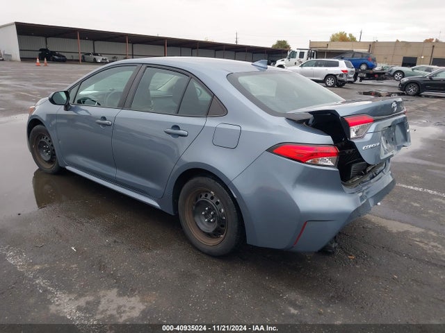 Toyota COROLLA LE 2022 5YFEPMAE6NP279874 Image 3