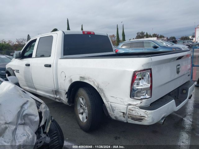 3C6RR7KT5HG574704 RAM 1500 Express  4x4 5'7 Box