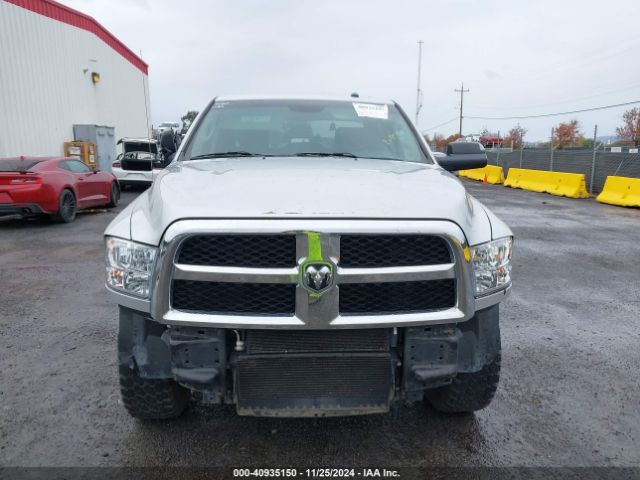 3C6UR5HL1JG367979 RAM 2500 Tradesman  4x4 8' Box