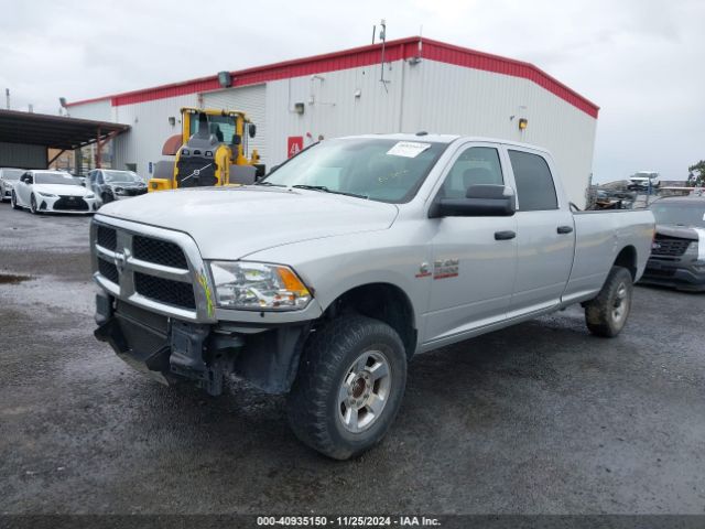 3C6UR5HL1JG367979 RAM 2500 Tradesman  4x4 8' Box