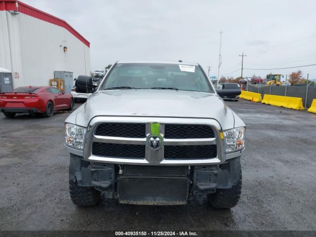 3C6UR5HL1JG367979 RAM 2500 Tradesman  4x4 8' Box