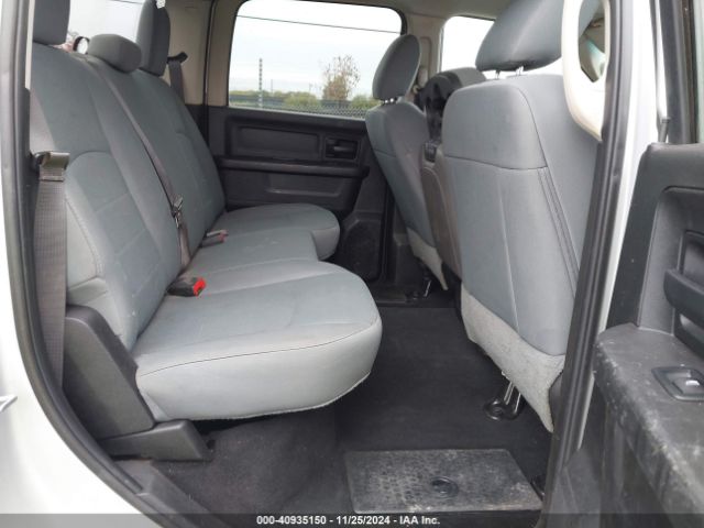 3C6UR5HL1JG367979 RAM 2500 Tradesman  4x4 8' Box