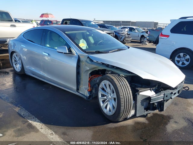 2018 TESLA MODEL S 5YJSA1E2XJF287761 Photo 0