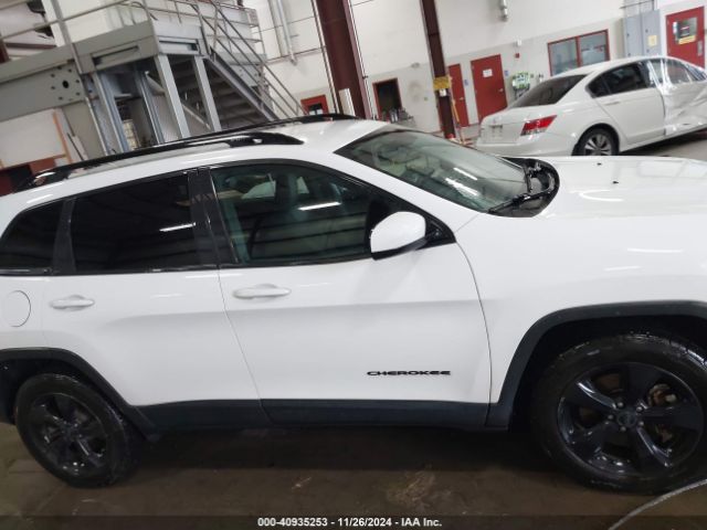 1C4PJMCB4JD581576 Jeep Cherokee Latitude 4x4