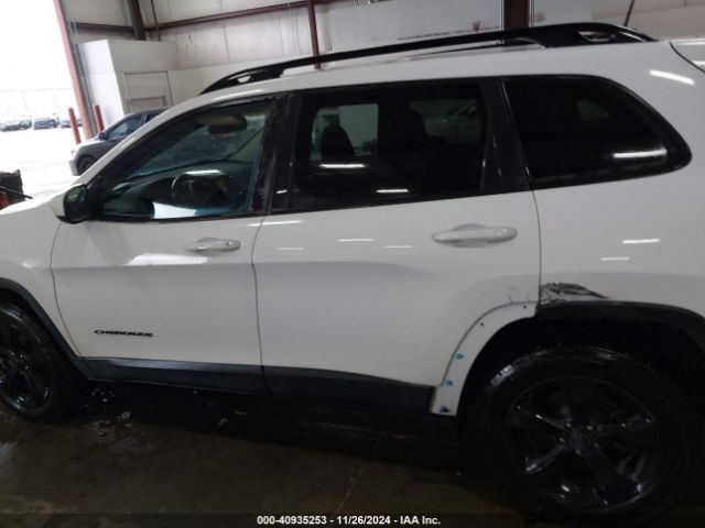 1C4PJMCB4JD581576 Jeep Cherokee Latitude 4x4