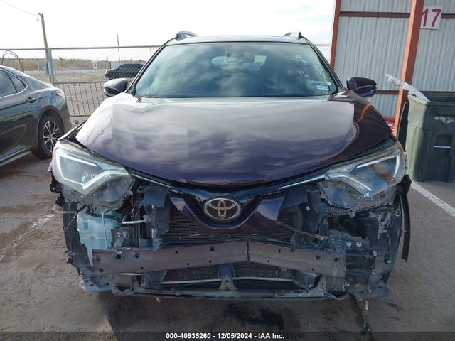 2T3WFREV5JW494175 Toyota Rav4 Adventure/xle