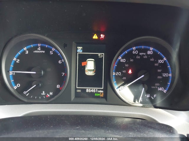2T3WFREV5JW494175 Toyota Rav4 Adventure/xle