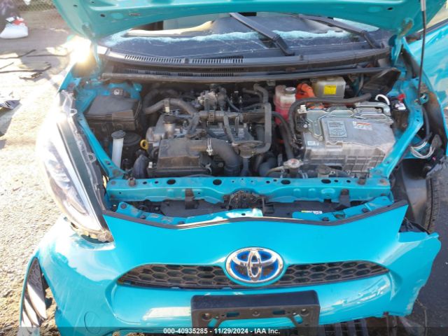 JTDKDTB38J1599327 Toyota Prius C One