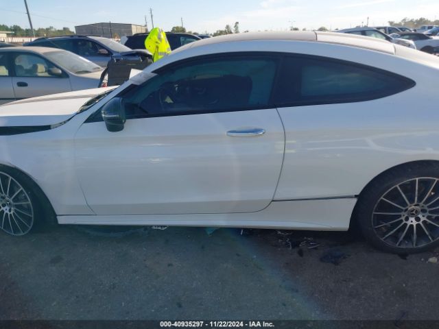 WDDWJ4JBXJF664759 Mercedes-Benz C 300