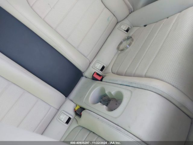 WDDWJ4JBXJF664759 Mercedes-Benz C 300