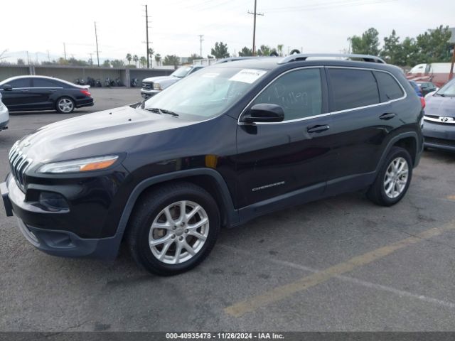 1C4PJLCB9HW668303 Jeep Cherokee Latitude Fwd