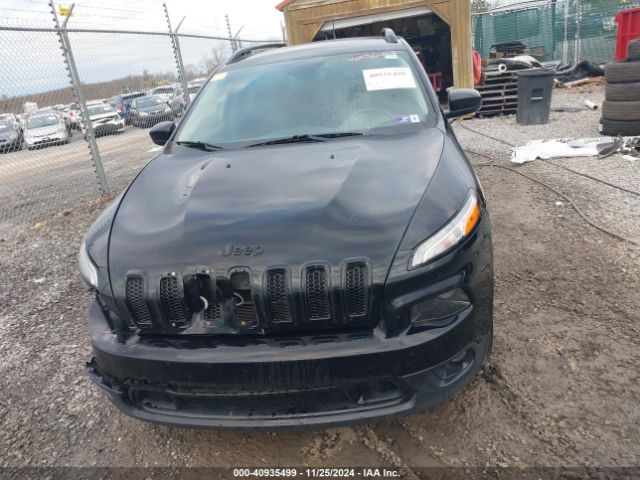 1C4PJMCBXJD526324 Jeep Cherokee Latitude 4x4