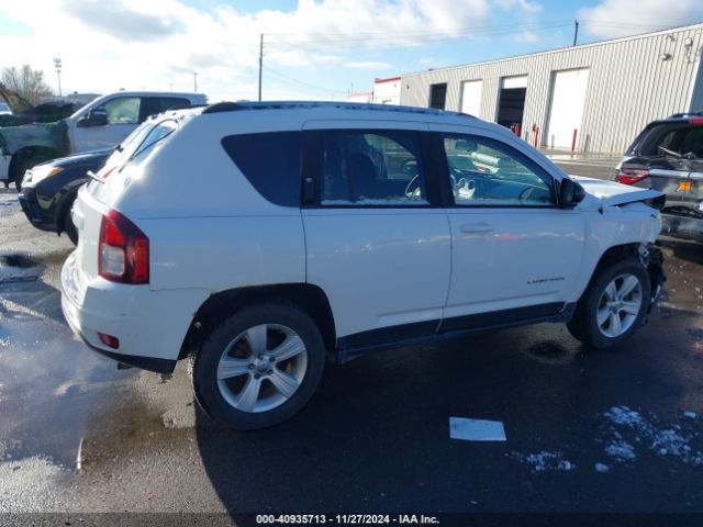 1C4NJDBB9ED879989 Jeep Compass Sport