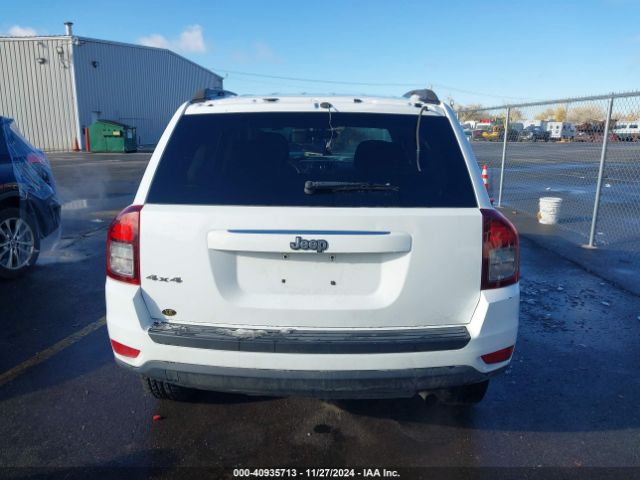 1C4NJDBB9ED879989 Jeep Compass Sport
