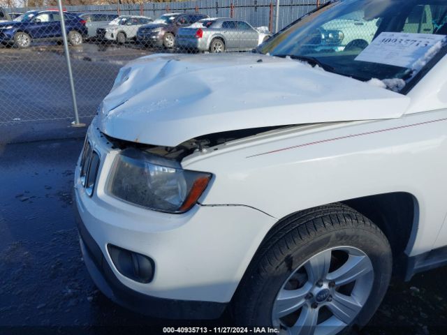 1C4NJDBB9ED879989 Jeep Compass Sport