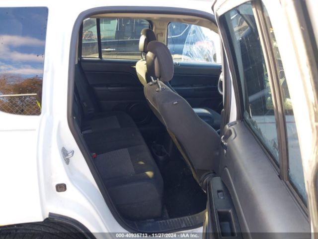 1C4NJDBB9ED879989 Jeep Compass Sport