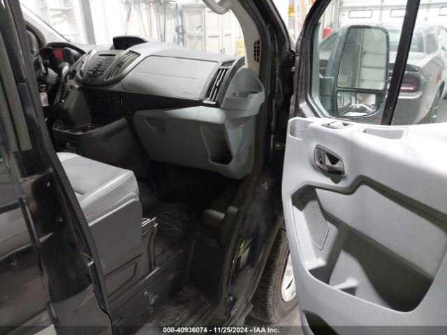1FTYE1YM0HKA53234 Ford Transit-150