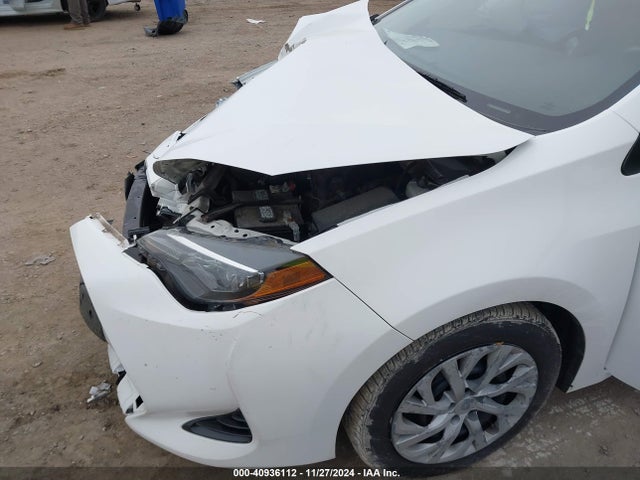 Toyota COROLLA LE 2018 2T1BURHE2JC088168 Image 18