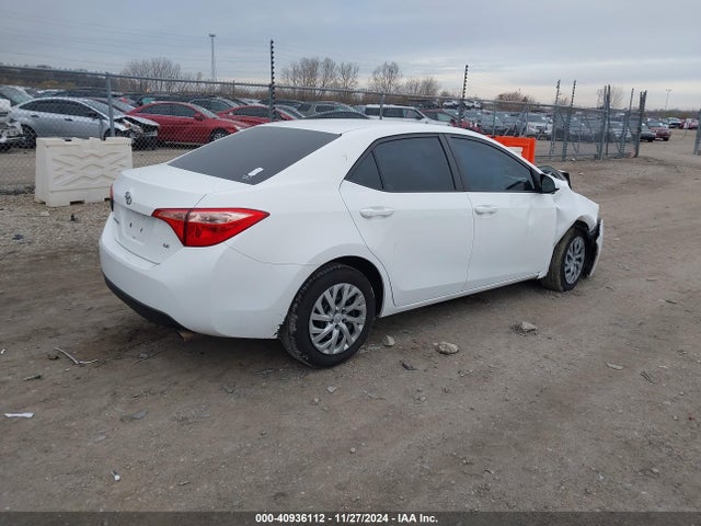Toyota COROLLA LE 2018 2T1BURHE2JC088168 Image 4