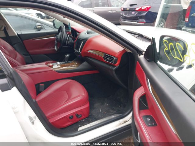 ZN661XUL0HX250697 Maserati Levante