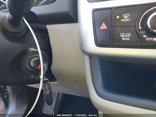5TDZARFH8FS015924 Toyota Highlander Le