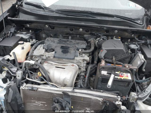 JTMZFREV0GJ099597 Toyota RAV4 LE