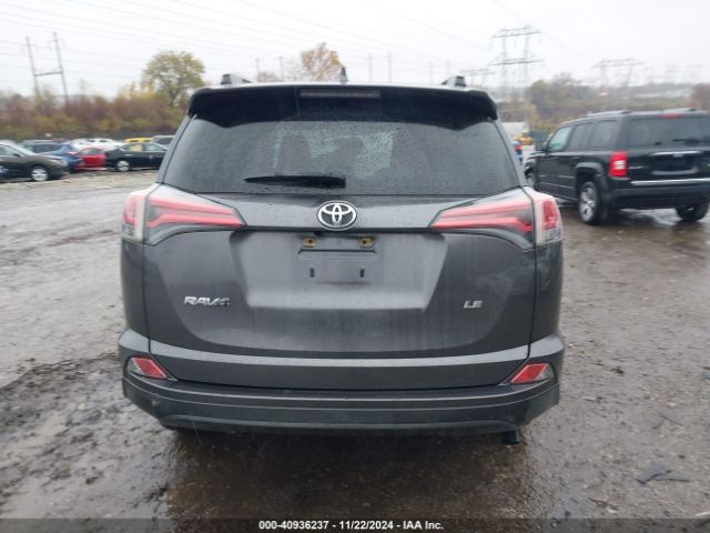 JTMZFREV0GJ099597 Toyota RAV4 LE