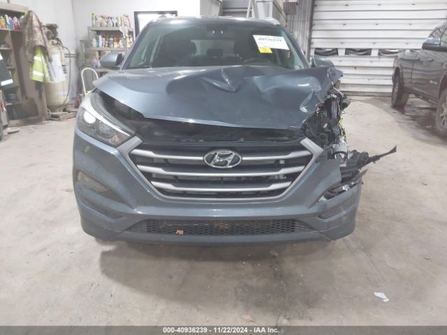 KM8J3CA40HU503400 Hyundai TUCSON SE