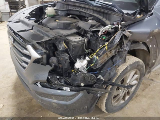 KM8J3CA40HU503400 Hyundai TUCSON SE