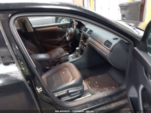 1VWAT7A33FC115418 Volkswagen Passat 1.8t Limited Edition