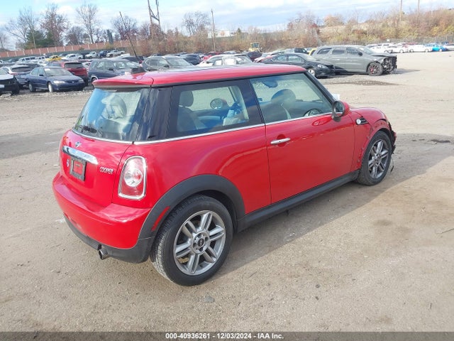 2013 MINI HARDTOP WMWSU3C54DT677544 Photo 3