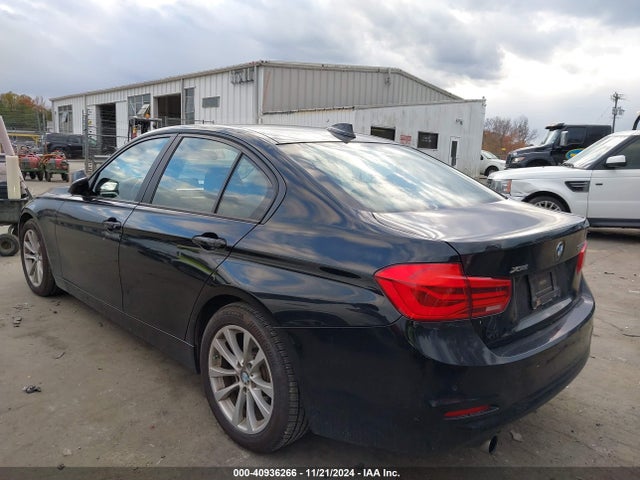 WBA8A3C53GK689083 BMW 320i Xdrive