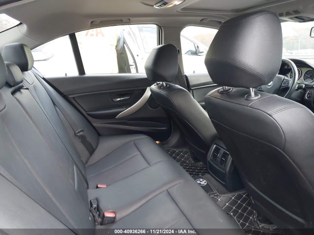 WBA8A3C53GK689083 BMW 320i Xdrive