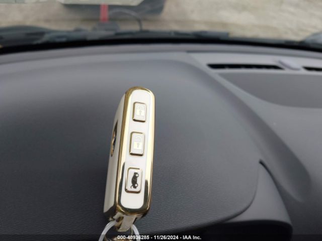 YV4L12UE9R2207612 Volvo Xc40 B5 Plus Bright Theme