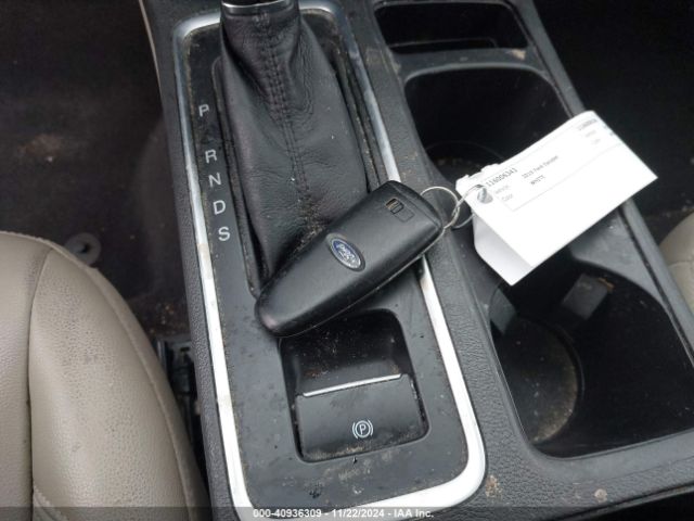 1FMCU9HD4KUB92530 Ford ESCAPE SEL