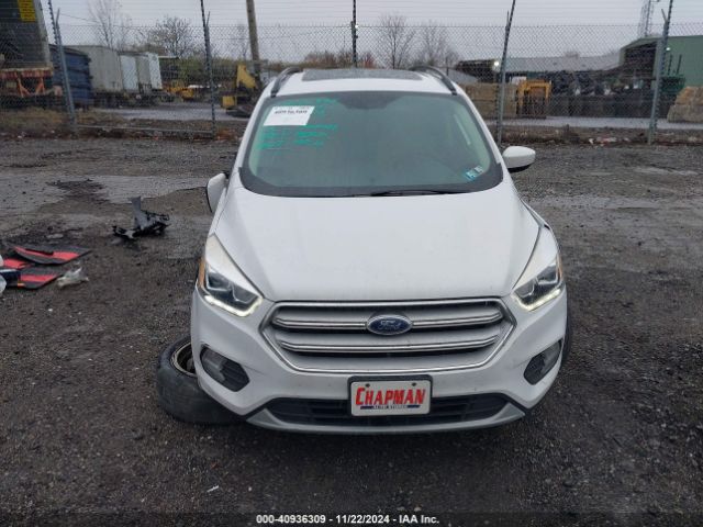 1FMCU9HD4KUB92530 Ford ESCAPE SEL