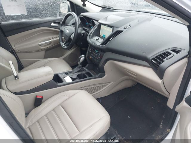 1FMCU9HD4KUB92530 Ford ESCAPE SEL