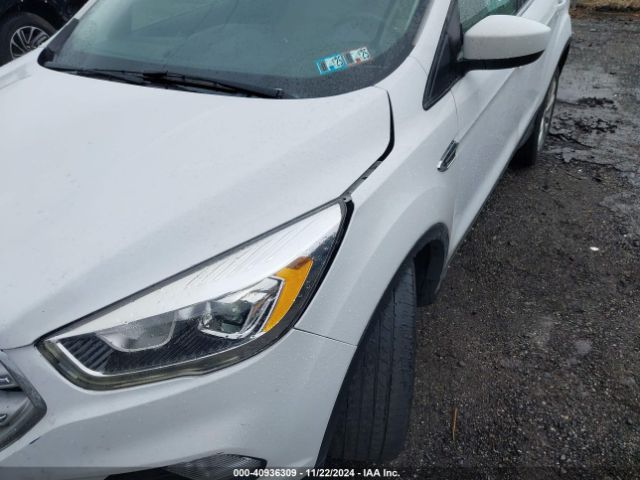 1FMCU9HD4KUB92530 Ford ESCAPE SEL