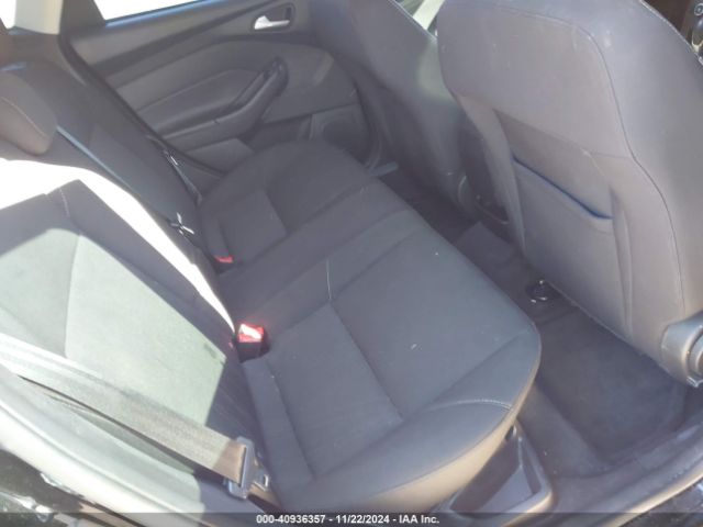 1FADP3F23GL402374 Ford FOCUS SE