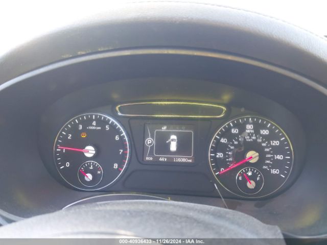 5XYPG4A39JG385905 KIA Sorento 2.4l Lx