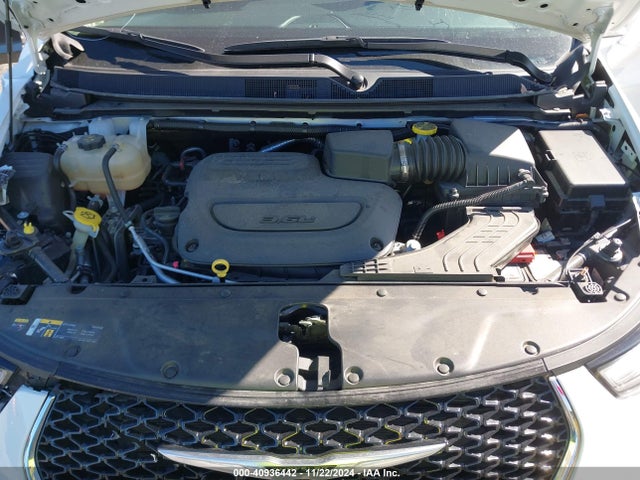 Chrysler Pacifica Touring L 2022 2C4RC1BGXNR195231 Image 10
